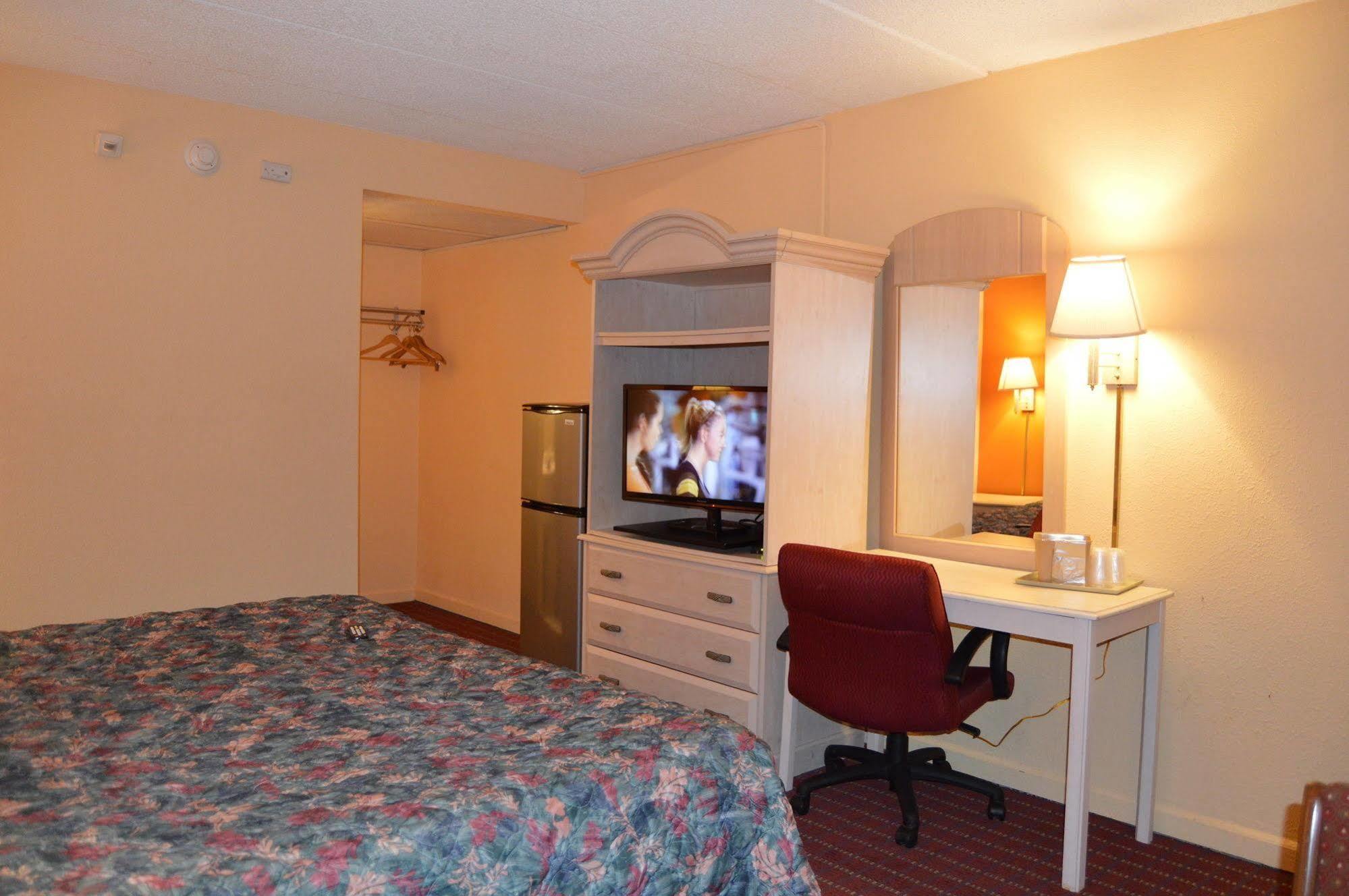 Travelers Inn South Brunswick Terrace Ngoại thất bức ảnh