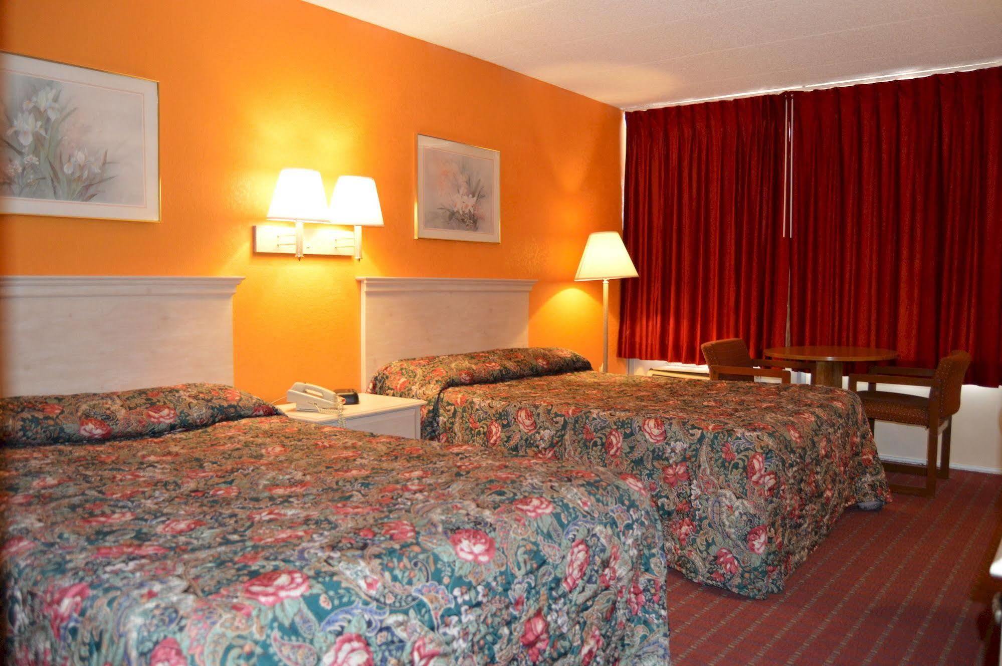 Travelers Inn South Brunswick Terrace Ngoại thất bức ảnh